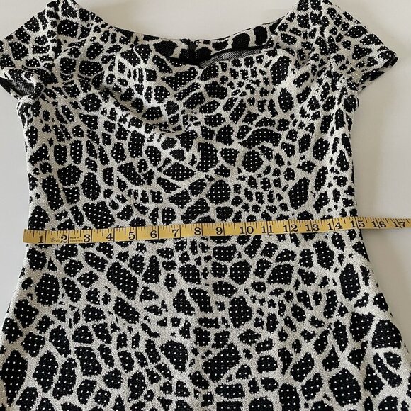 ST JOHN Evening Santana Knit Cocktail Dress Metallic Shimmer Studs Black White 4 - Picture 15 of 16
